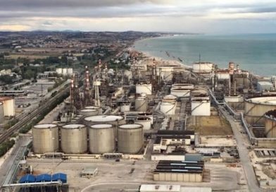 Cronache di un disastro ambientale. La lotta dei movimenti contro la nocività industriale a Falconara Marittima